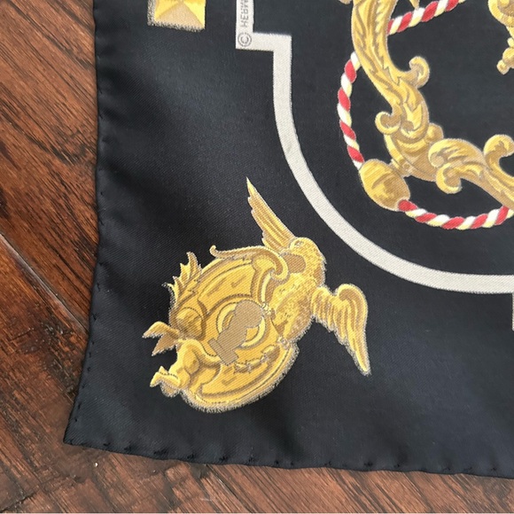 Rare Hermes Paris France Les Cles "The Keys" Key & Tassel Motif 100% Silk Scarf - Picture 4 of 7